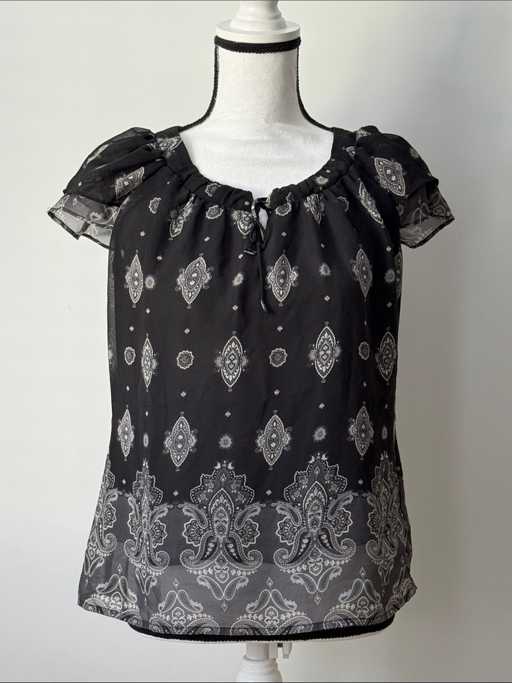 Apt. 9 Black Paisley Short Sleeve Blouse, Petite Small